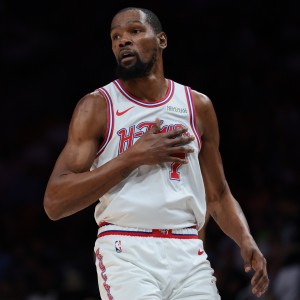 乐鱼在线-杜兰特：今天防守非常出色 迫使对手陷入阵地进攻&amp;勉强投篮