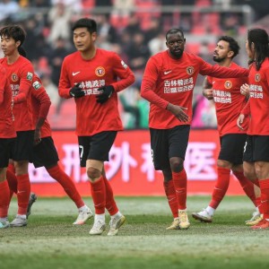 乐鱼在线-中超-主场三球完胜天津津门虎 辽宁铁人赛季首胜